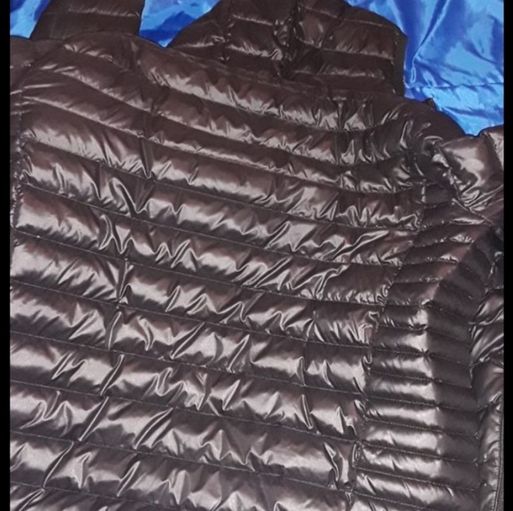 Calvin Klein Bubble Jacket - Picture 3 of 4